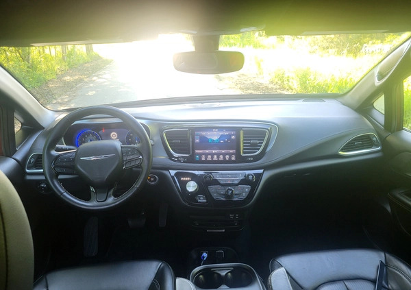 Chrysler Pacifica cena 116000 przebieg: 23000, rok produkcji 2019 z Nowy Targ małe 191